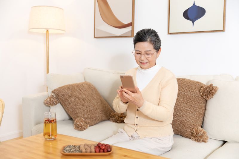 深圳继承律师：离世配偶的社交账号、网络账号可以继承吗？