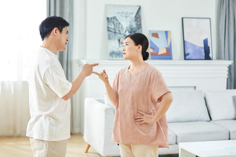 深圳离婚律师：分居多年未办离婚，一方新增债务另一方要担责吗？(图1)