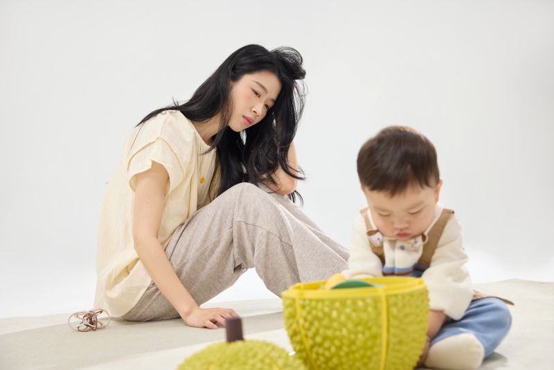 唐云虹律师：监护人侵占未成年人压岁钱，亲属可以起诉撤销监护权吗？