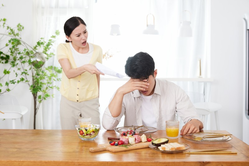 唐云虹律师:夫妻分居满两年,会自动离婚吗?